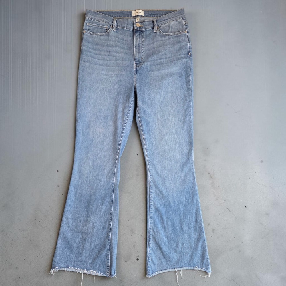 Frame Women Light Wash High Rise Flare Jeans Raw Hem Size 32
